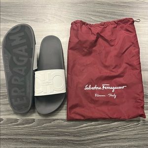 Authentic Salvatore Ferragamo Slides White 12M